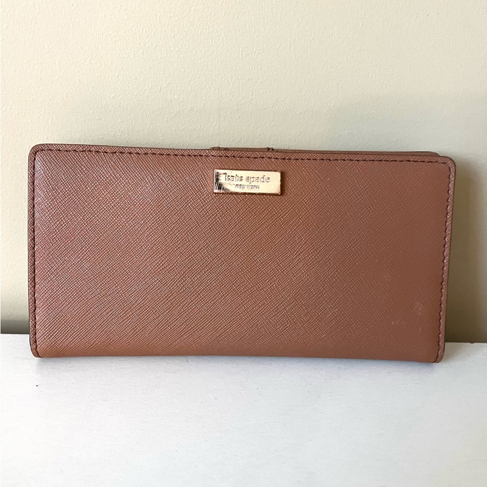 Kate Spade Ginger/Tan Pebbled Leather Large Bi-Fold Wallet